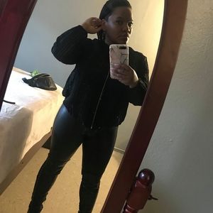 Meet your Posher, Kizzy